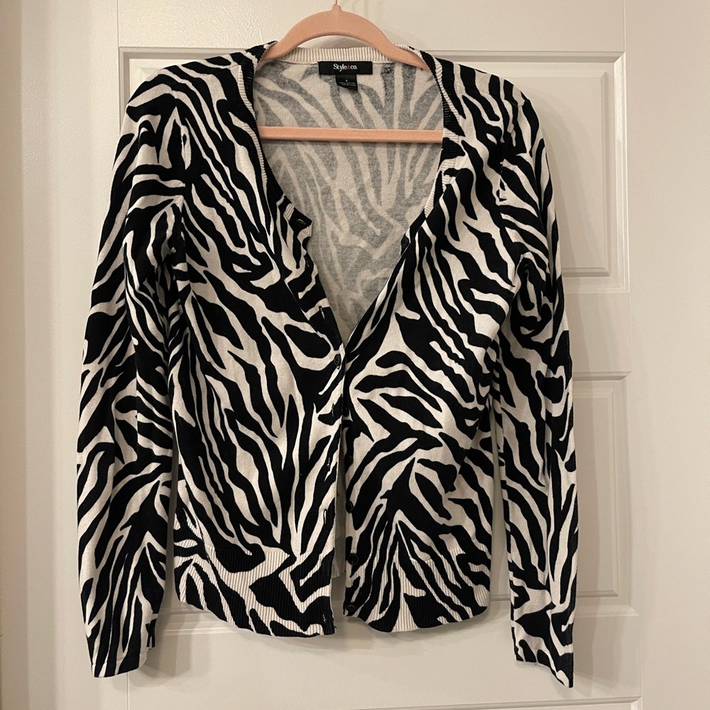 Zebra sweater size small from Macys